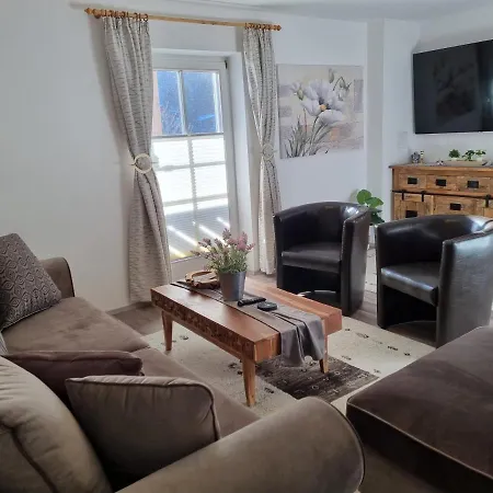 Daire Wohlfuehl-appartement Bergsee Family - Am Wildsee - Sup Und Schlitten For Free Seefeld in Tirol