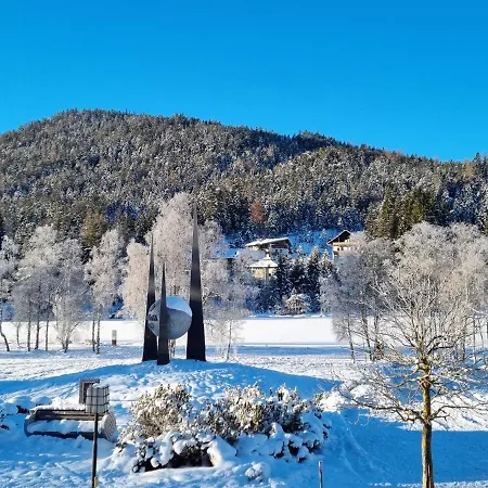 Wohlfuehl-appartement Bergsee Family - Am Wildsee - Sup Und Schlitten For Free Апартаменти Зефельд-ін-Тіроль